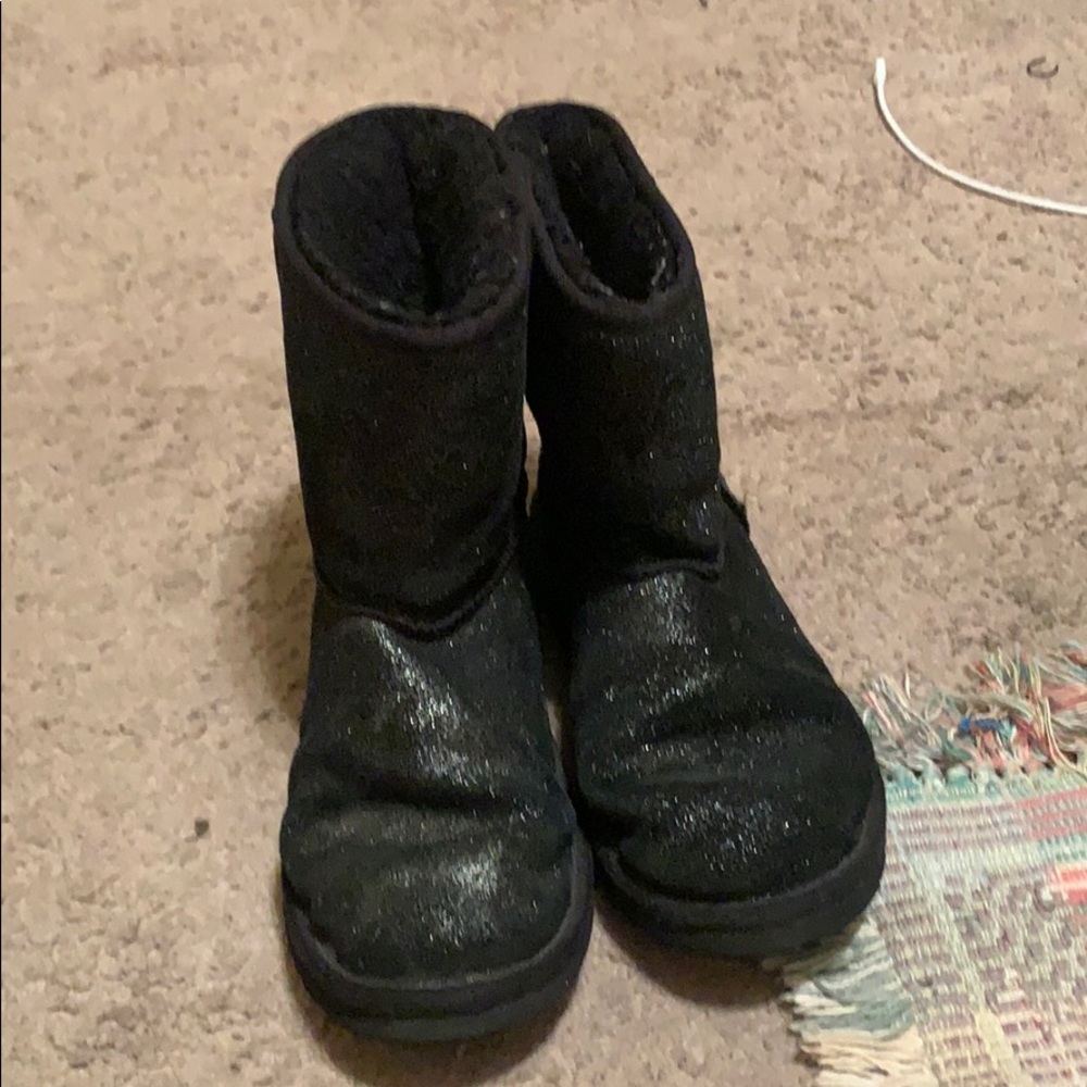 Black glitter uggs